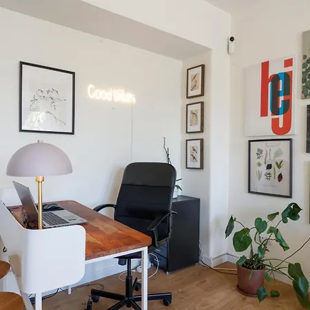 Divine Port's Wine In - By Misha's Place 2b * Lisbon